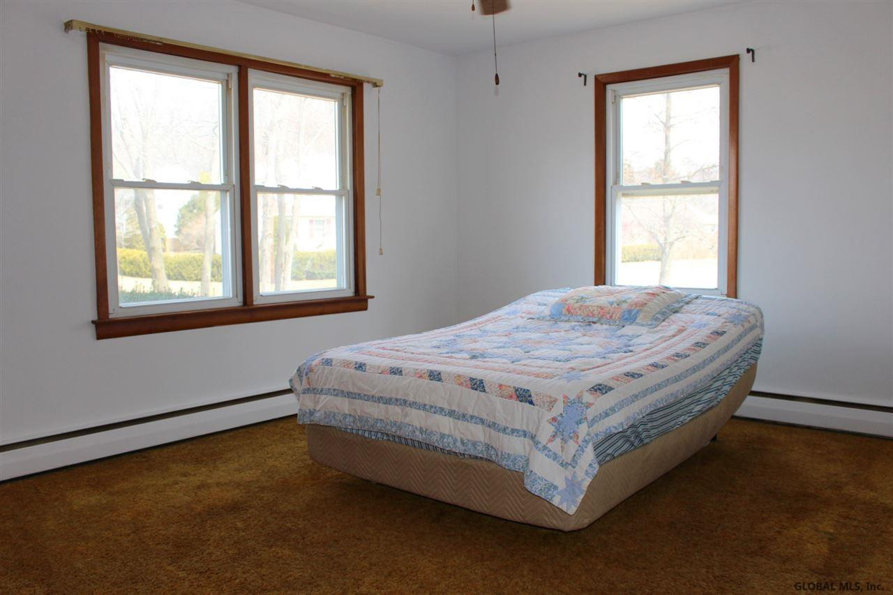 316 Ferris Road Schenectady, NY 12304 - Photo 10 of 27 Photo 10