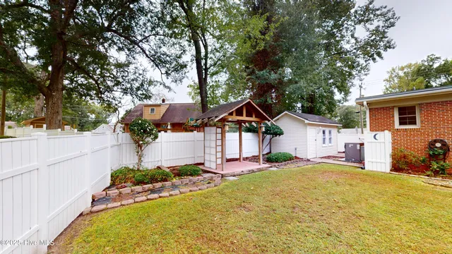 $346,000 | 902 Sioux Drive, Jacksonville, NC 28540