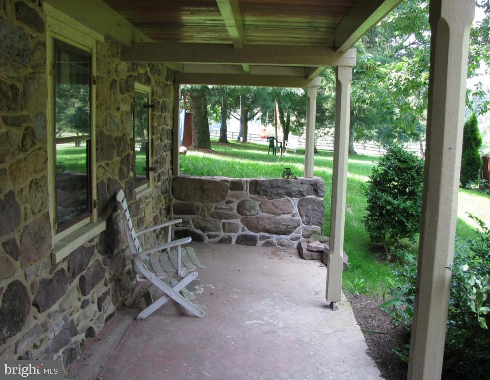 2551 Camp Road Manheim, PA 17545 - Photo 16 of 32