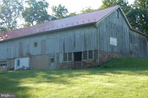2551 Camp Road Manheim, PA 17545 - Photo 22 of 32