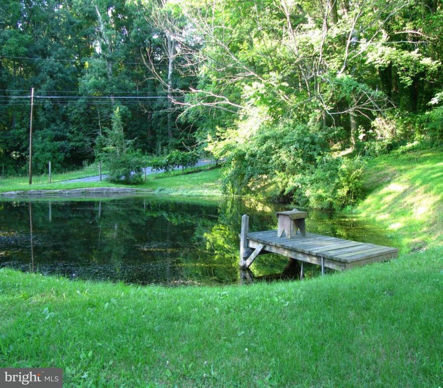 2551 Camp Road Manheim, PA 17545 - Photo 24 of 32