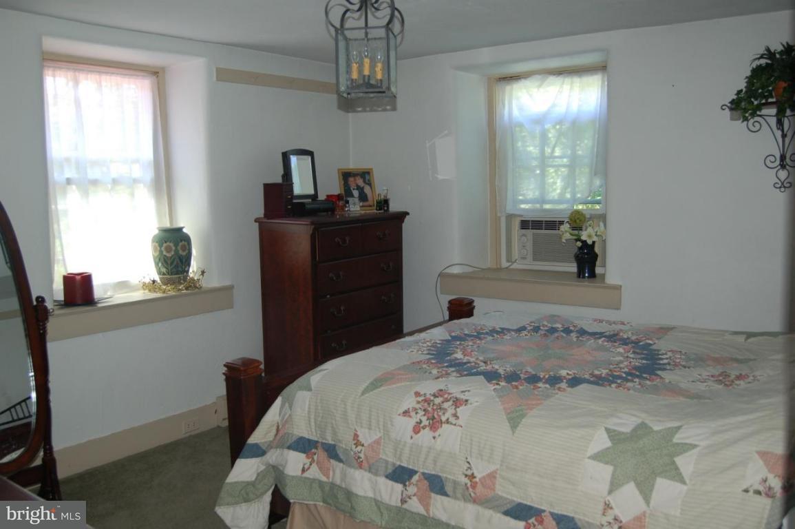2551 Camp Road Manheim, PA 17545 - Photo 5 of 32