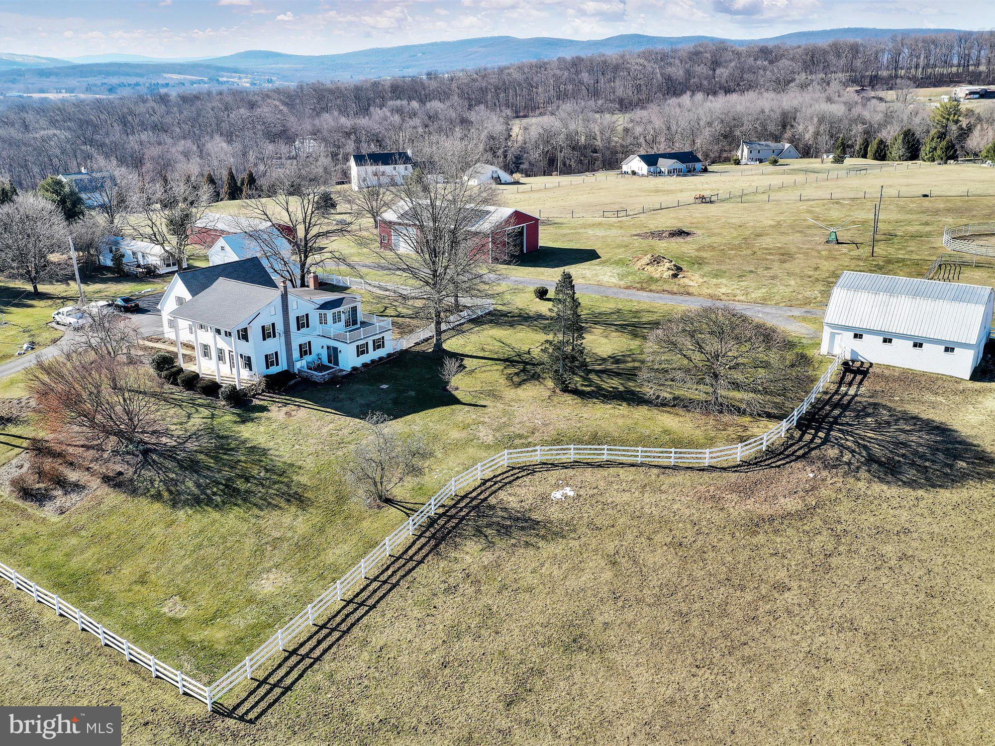 153 Locust Grove Road Dillsburg, PA 17019 - Photo 4 of 58 Gallery Image 4