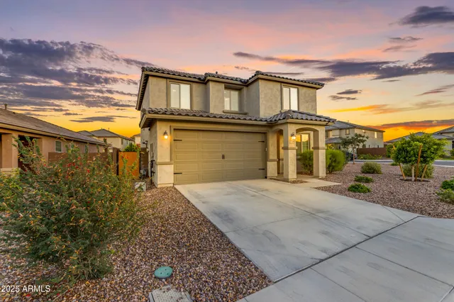 $470,000 | 32209 Daylight Drive, San Tan Valley, AZ 85144