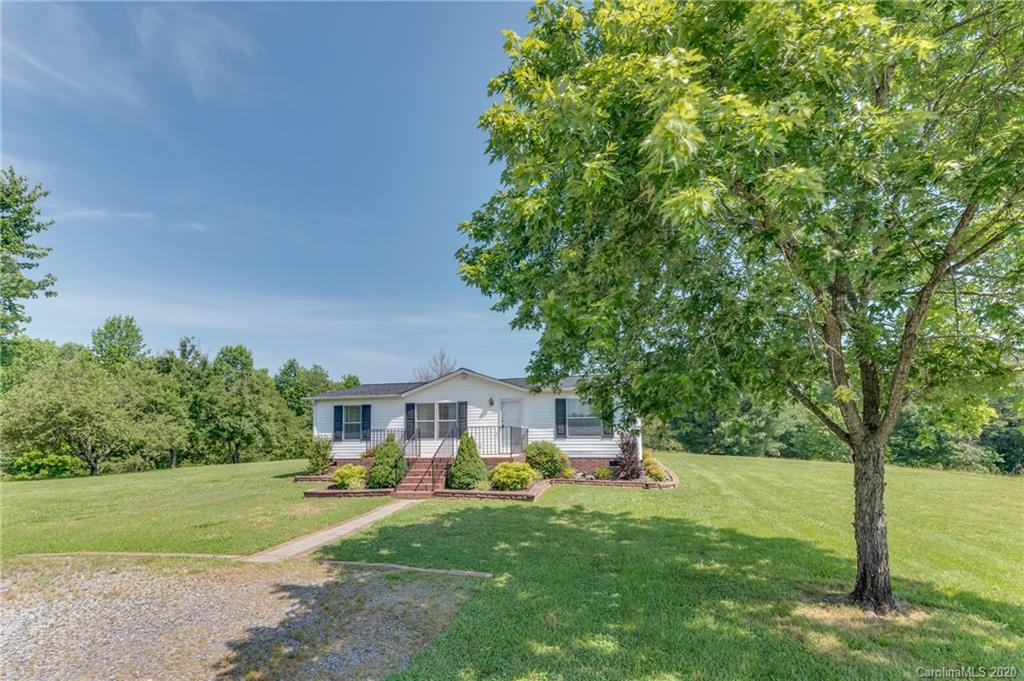 800 Lavender Road Grover, NC 28073 - Photo 3 of 34 Gallery Image 3