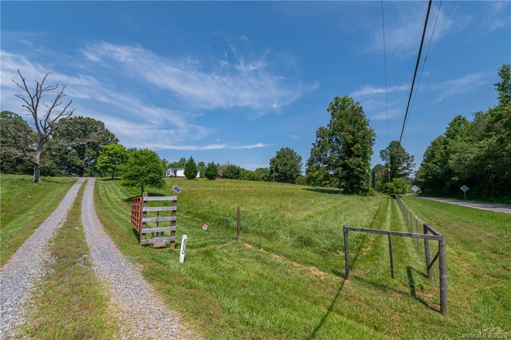 800 Lavender Road Grover, NC 28073 - Photo 5 of 34 Gallery Image 5