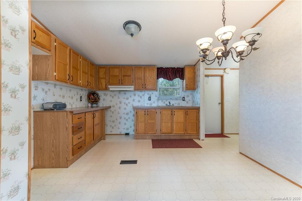 800 Lavender Road Grover, NC 28073 - Photo 7 of 34 Gallery Image 7