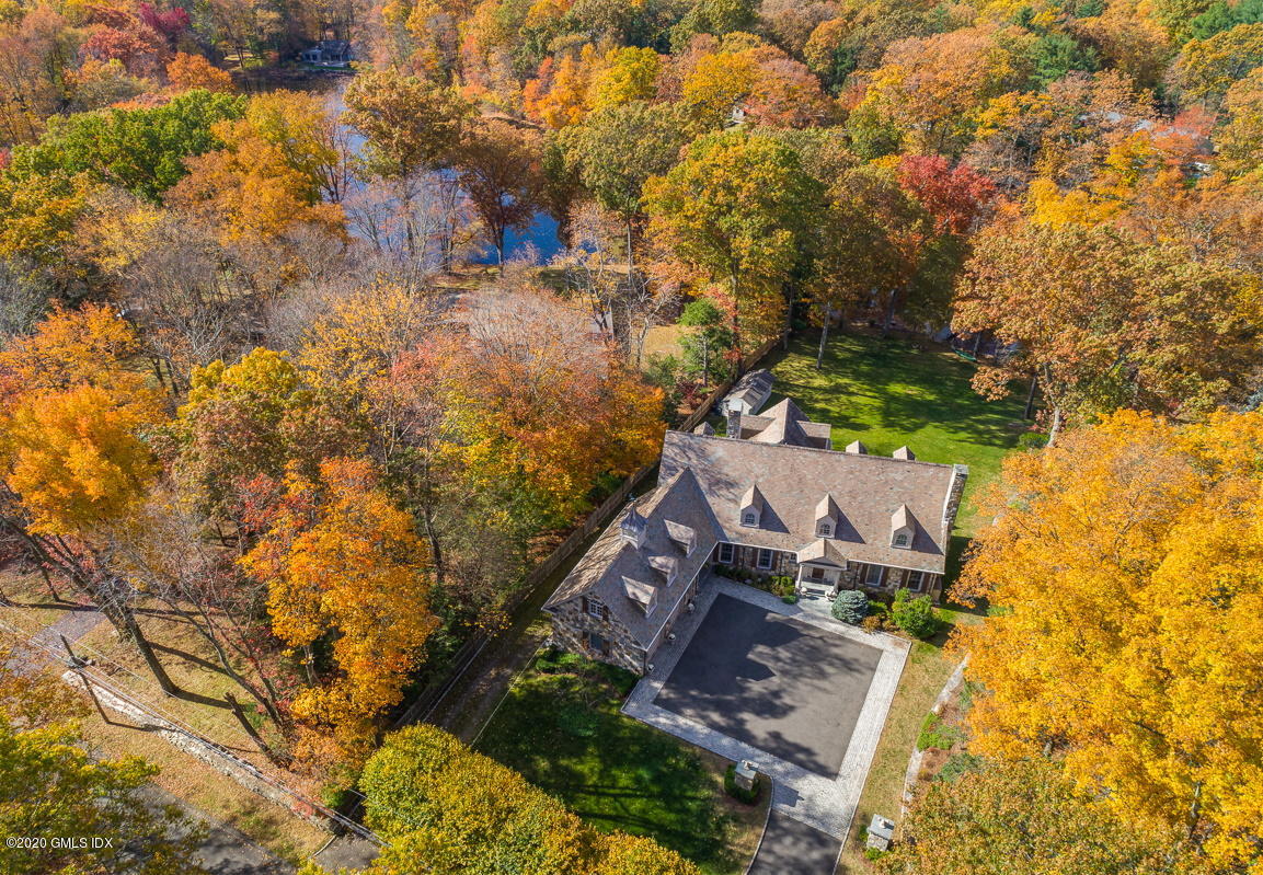 124 Foxwood Rd DJI_0206-e Edit