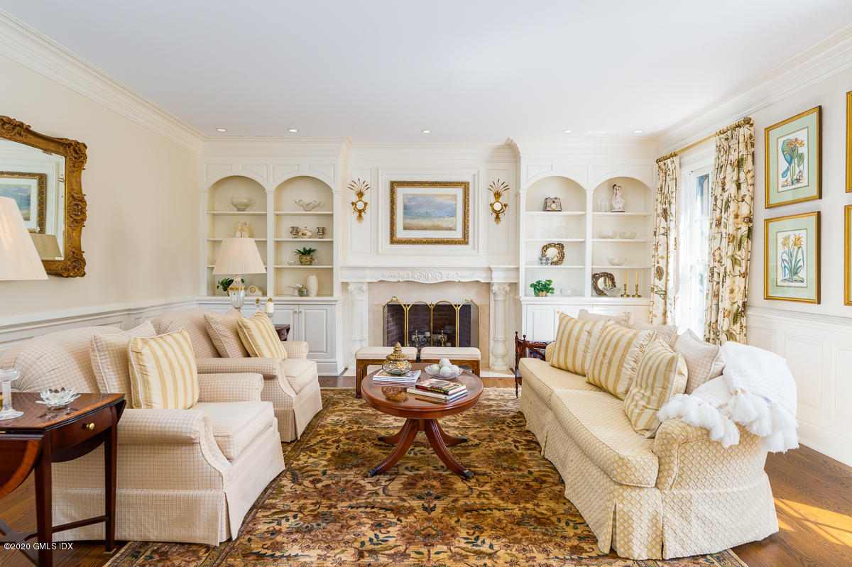 124 Foxwood Road Stamford, CT 06903 - Photo 9 of 58 _DSC1778-Edit