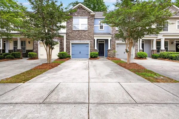 $2,500 | 854 Bibury Court, Charleston, SC 29414