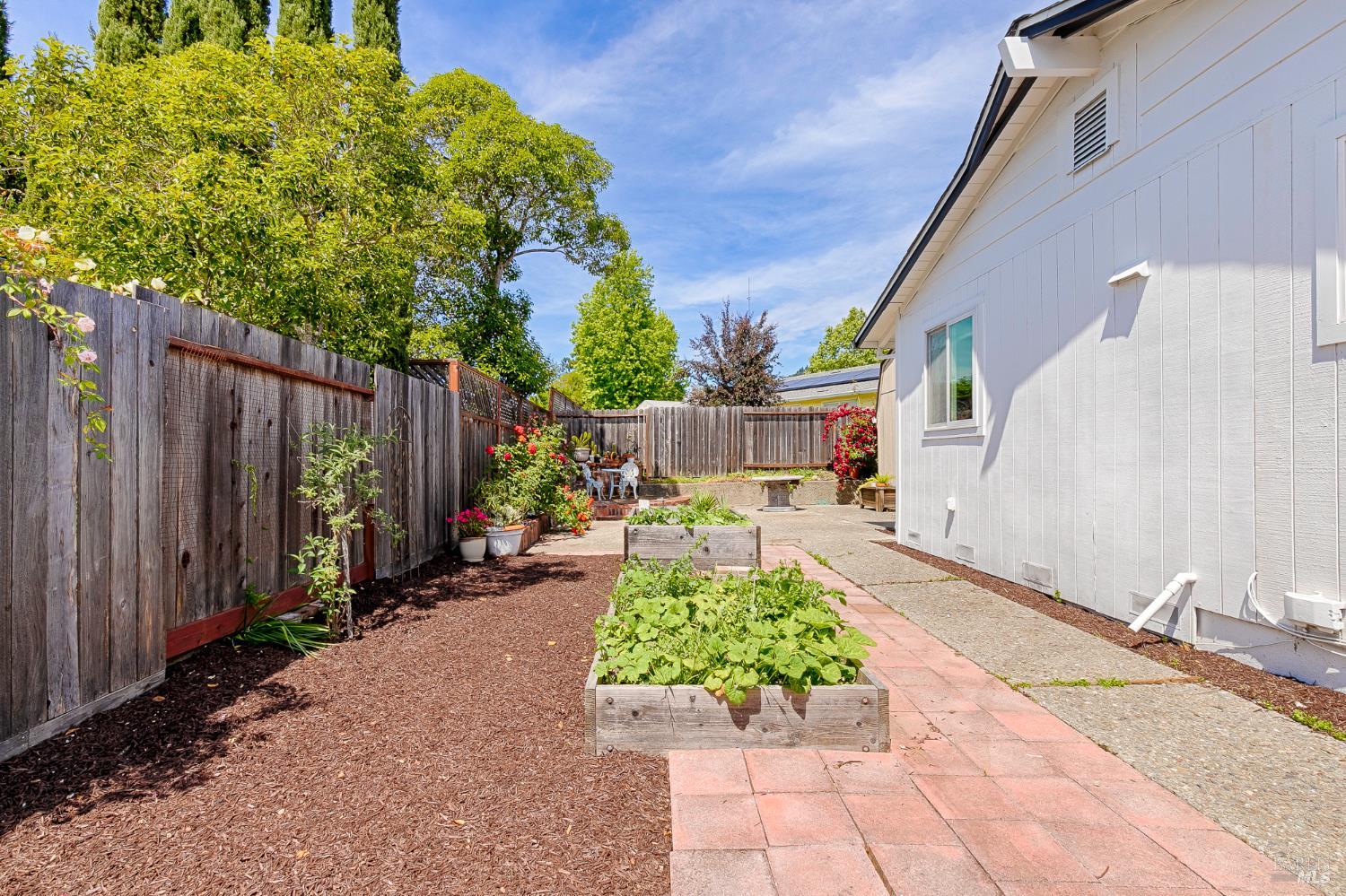 5105 Silver Lake Drive Santa Rosa, CA 95409 - Photo 26 of 36
