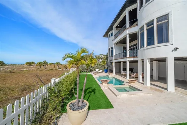 $10,989,000 | 1040 Eldorado Avenue, Clearwater Beach, FL 33767