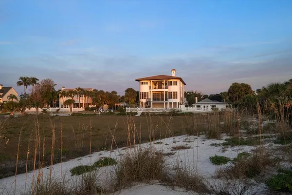 $10,989,000 | 1040 Eldorado Avenue, Clearwater Beach, FL 33767