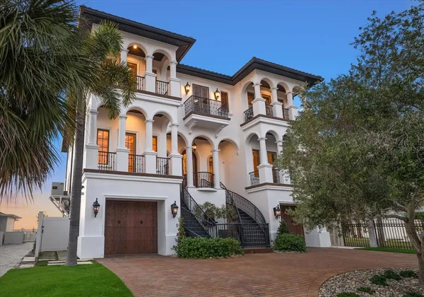 $10,989,000 | 1040 Eldorado Avenue, Clearwater Beach, FL 33767