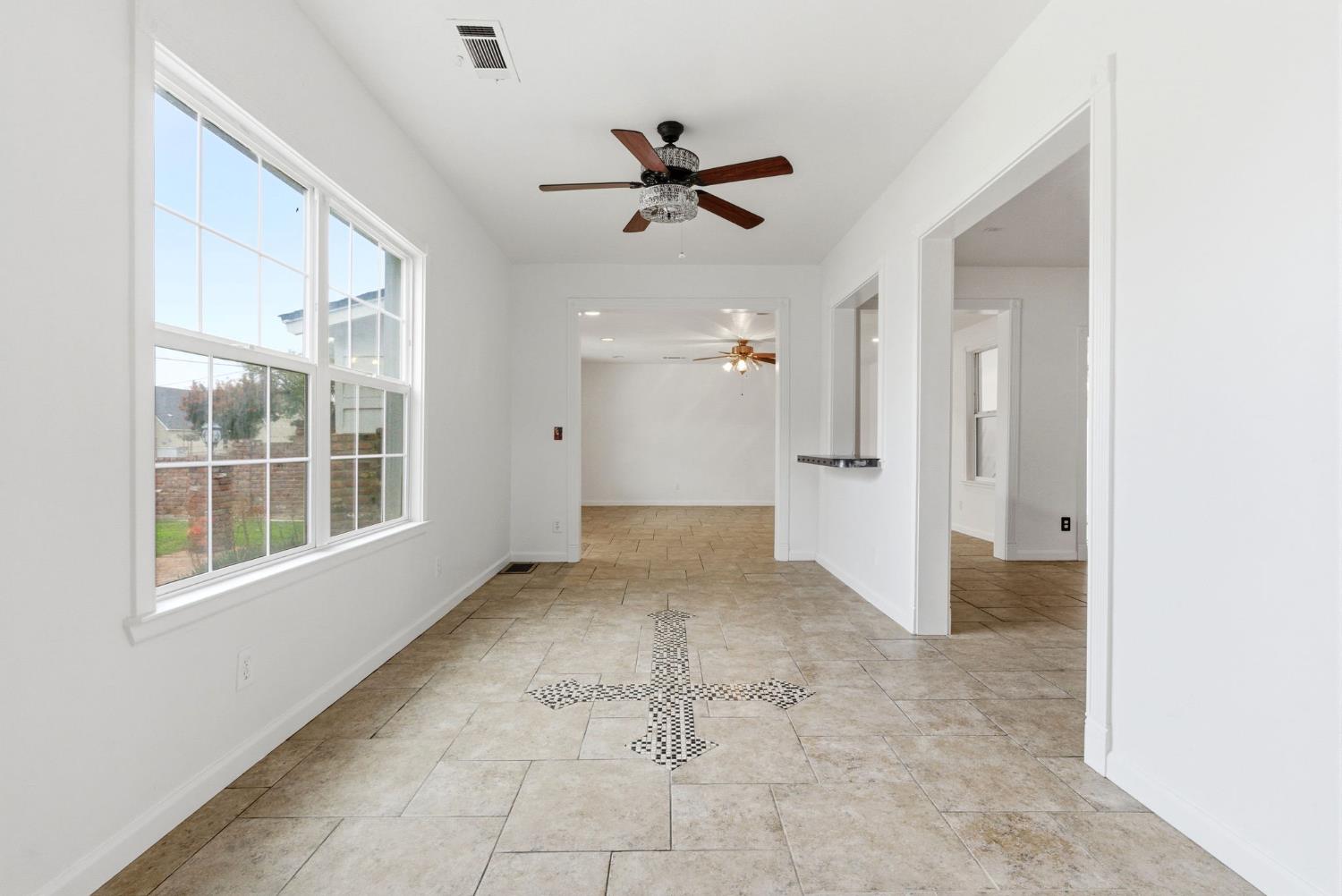 2111 Carter Way Hanford, CA 93230 - Photo 24 of 68