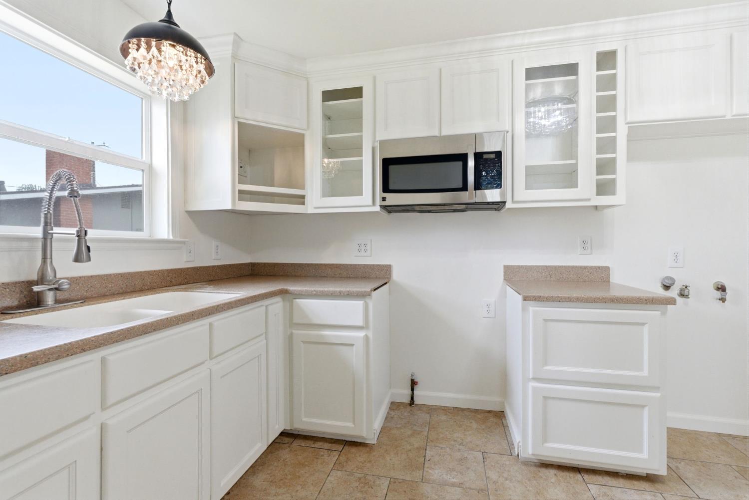 2111 Carter Way Hanford, CA 93230 - Photo 32 of 68