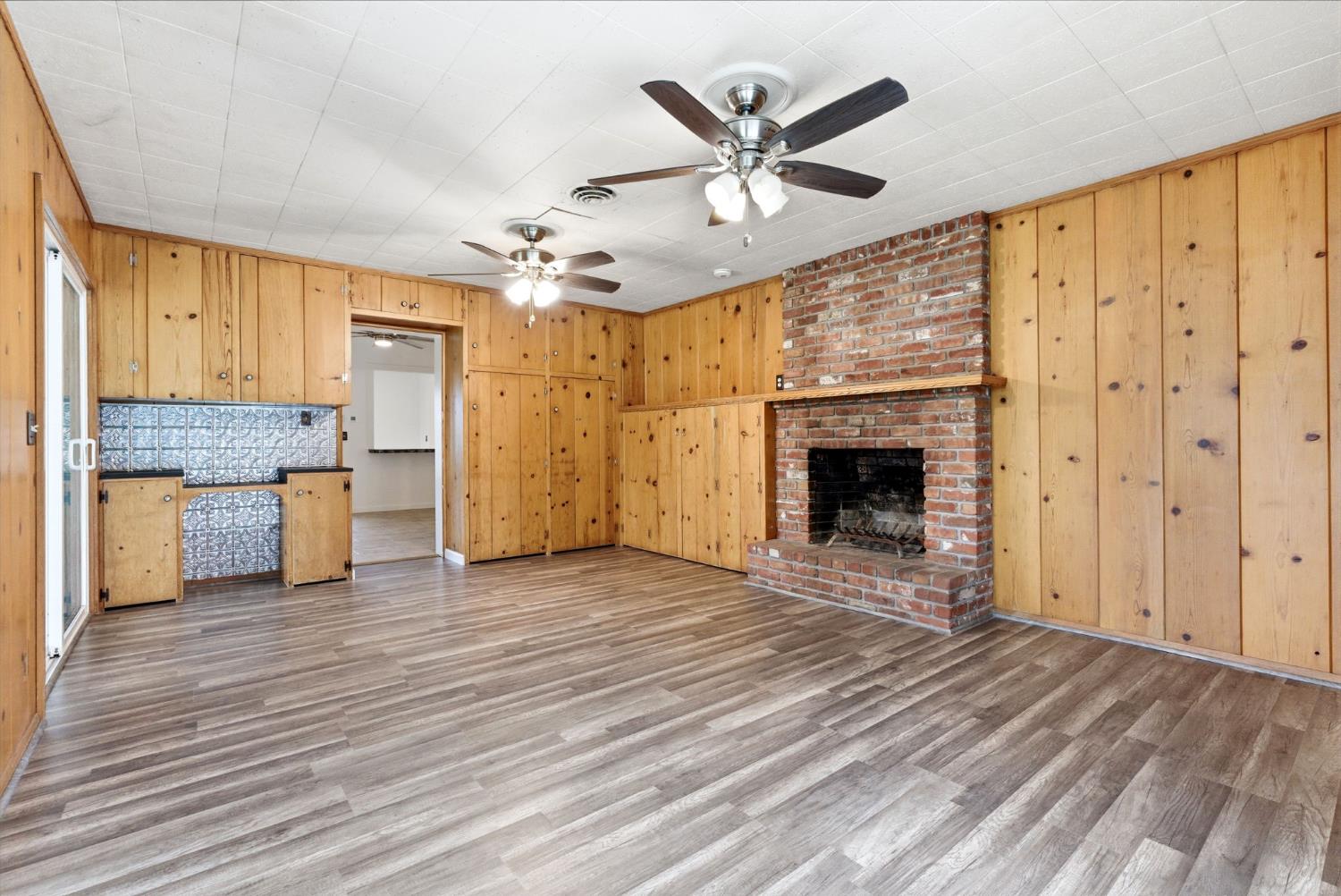 2111 Carter Way Hanford, CA 93230 - Photo 41 of 68