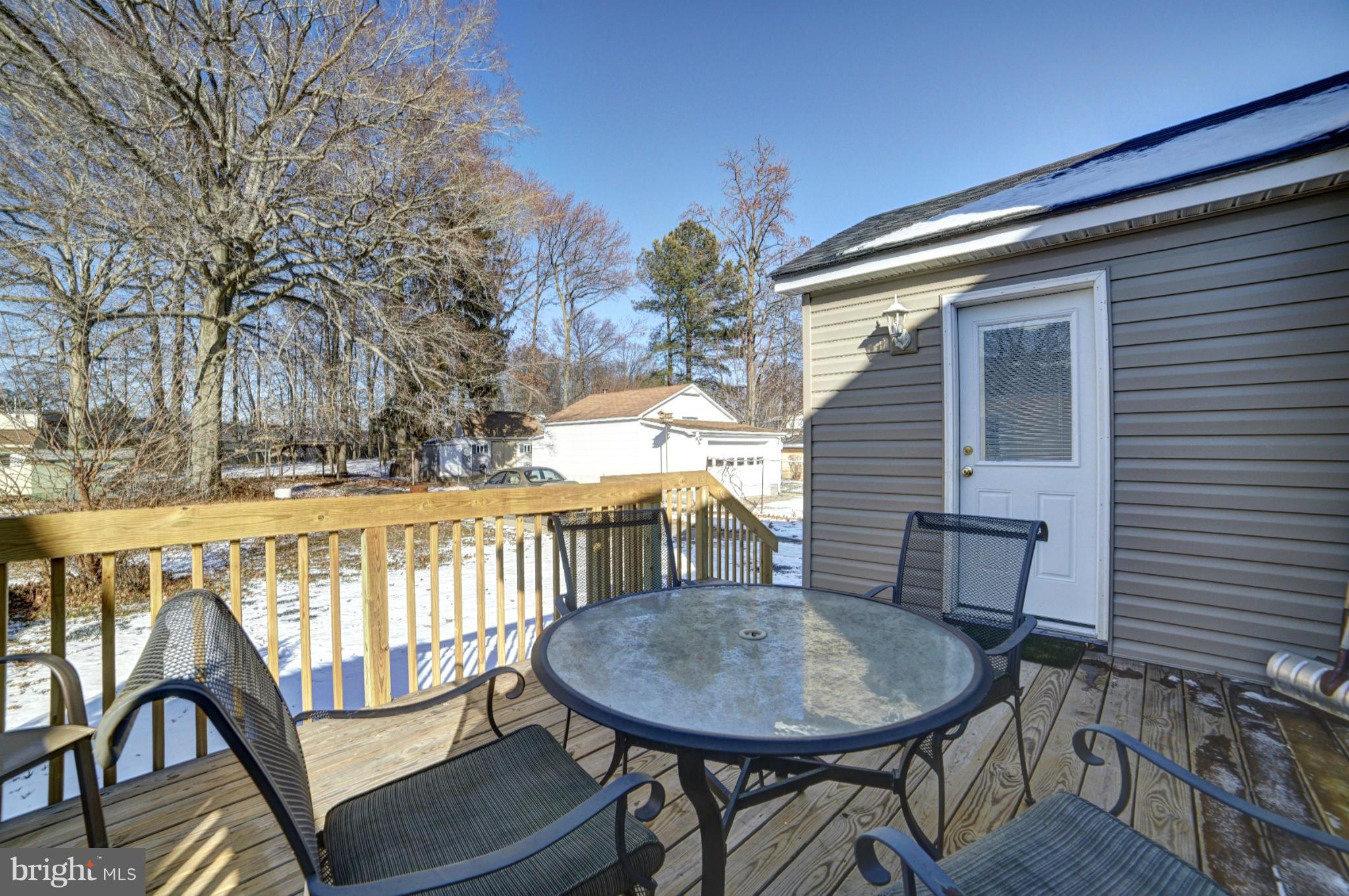 1616 Middleborough Road Baltimore, MD 21221 - Photo 4 of 30 Large Deck Off Kitchen