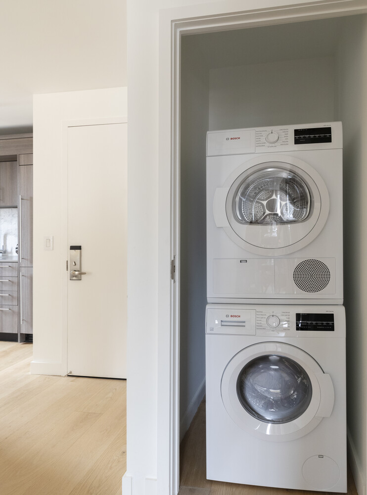 234 East 46th Street, Unit 1204 Manhattan, NY 10017 - Photo 19 of 20