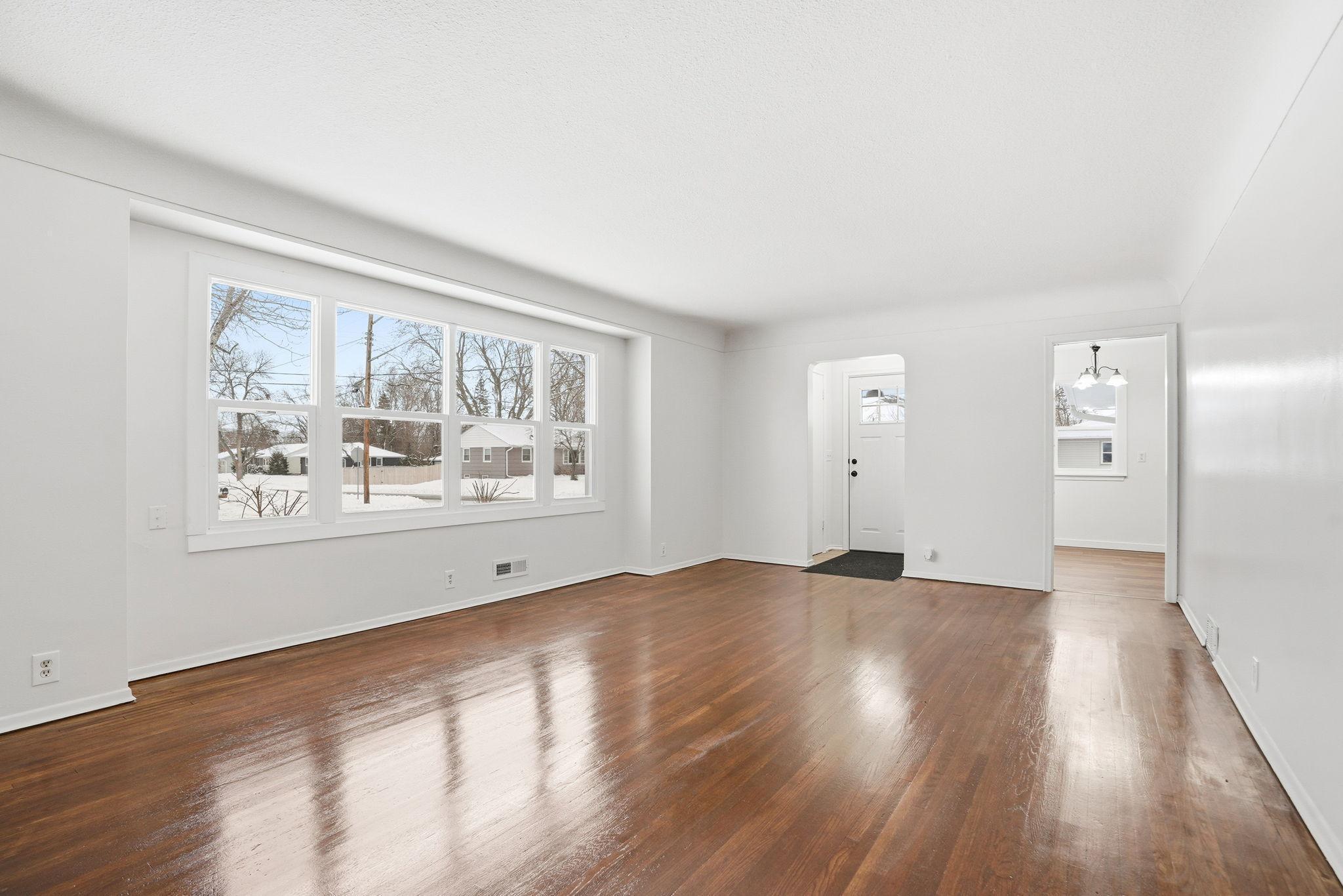 20685 Holiday Avenue Lakeville, MN 55044 - Photo 11 of 29