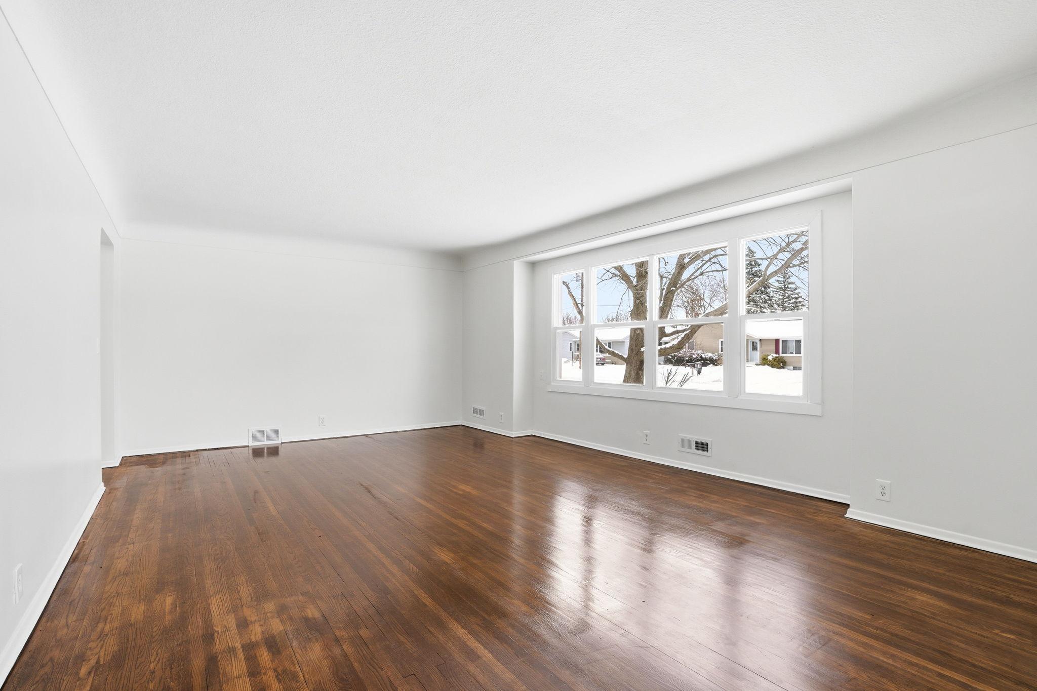 20685 Holiday Avenue Lakeville, MN 55044 - Photo 12 of 29