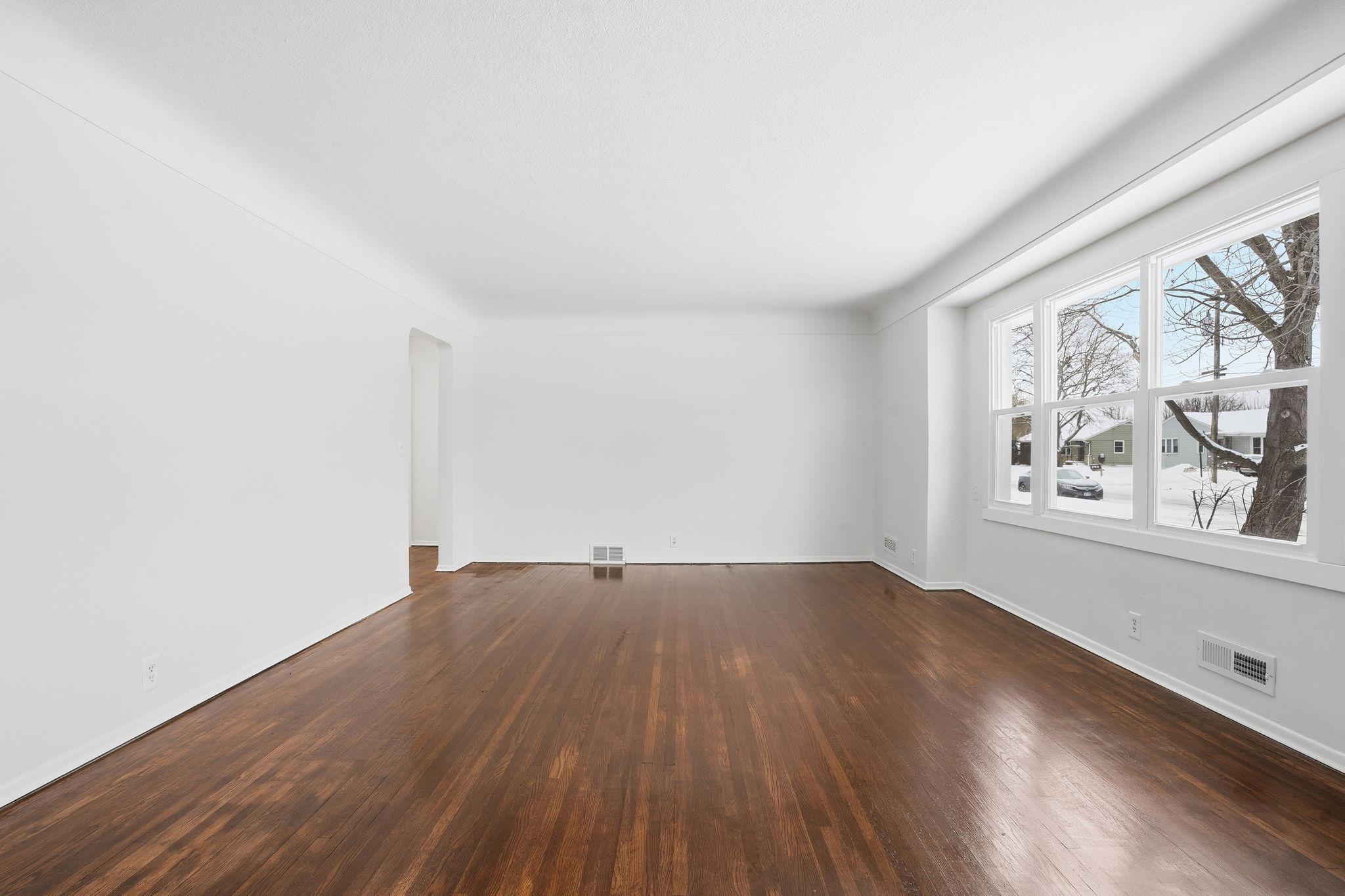 20685 Holiday Avenue Lakeville, MN 55044 - Photo 13 of 29