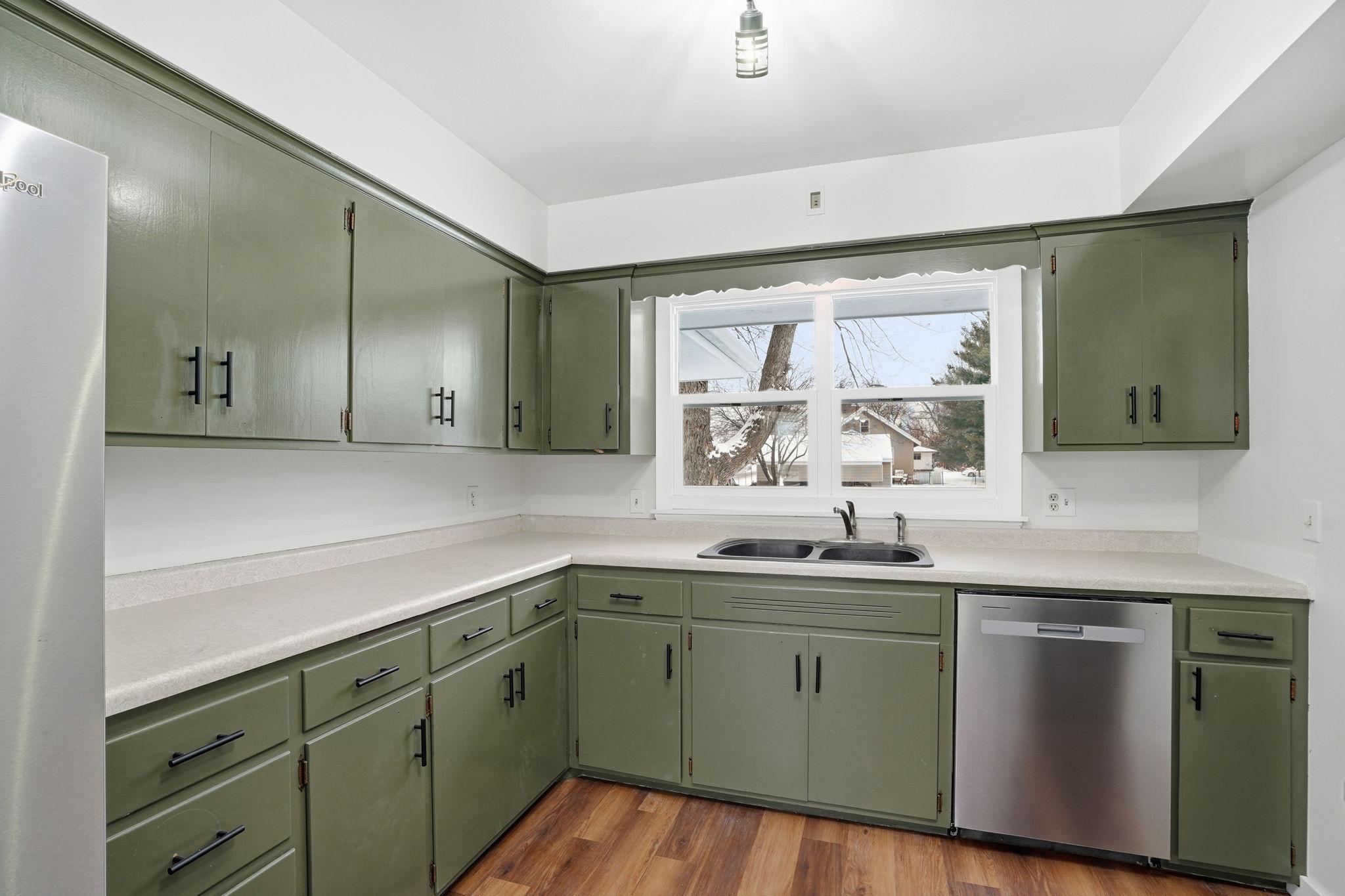 20685 Holiday Avenue Lakeville, MN 55044 - Photo 6 of 29