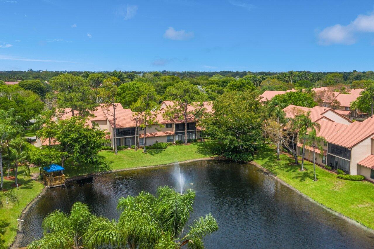 5791 Coach House Circle, Unit F Boca Raton, FL 33486 - Photo 1 of 4 Coach House