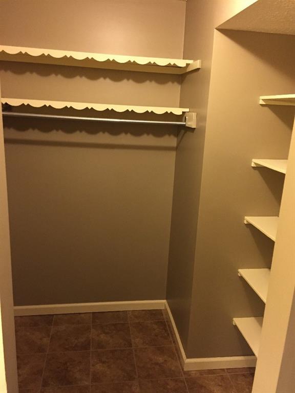 569 Cobblestone Road Avon, IN 46123 - Photo 21 of 23 Gallery Image 21