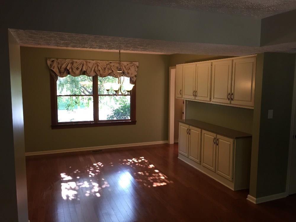 569 Cobblestone Road Avon, IN 46123 - Photo 9 of 23 Gallery Image 9