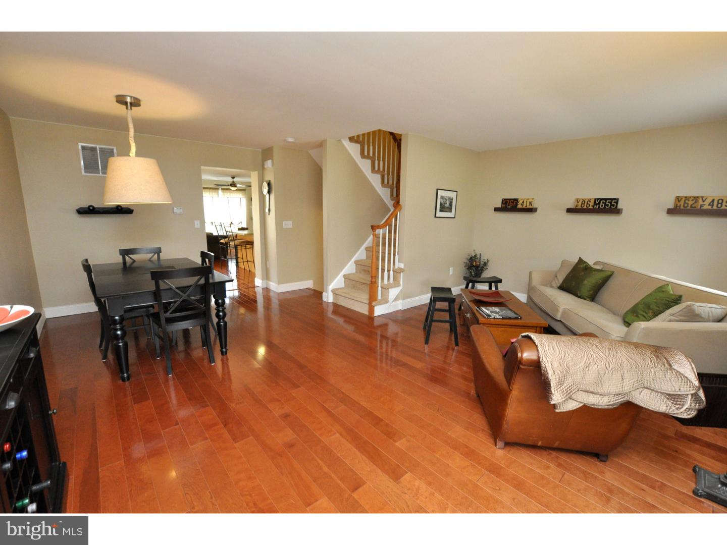 154 Castleton Road Delran, NJ 08075 - Photo 1 of 24 Living Room