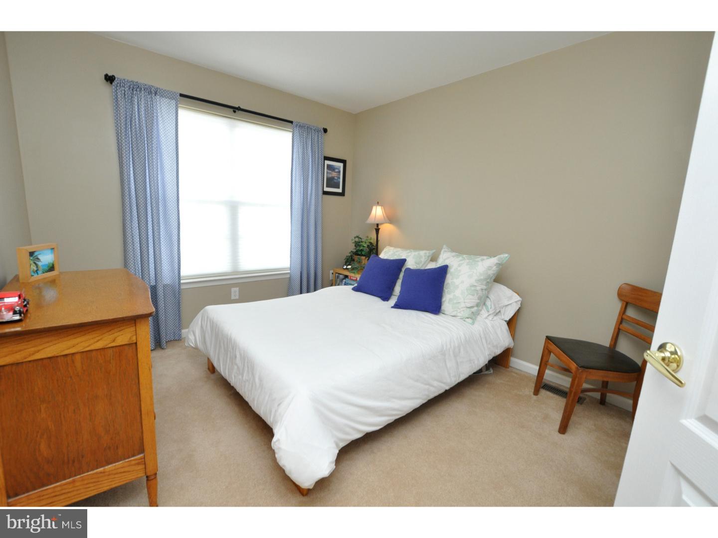 154 Castleton Road Delran, NJ 08075 - Photo 18 of 24 Bedroom 2