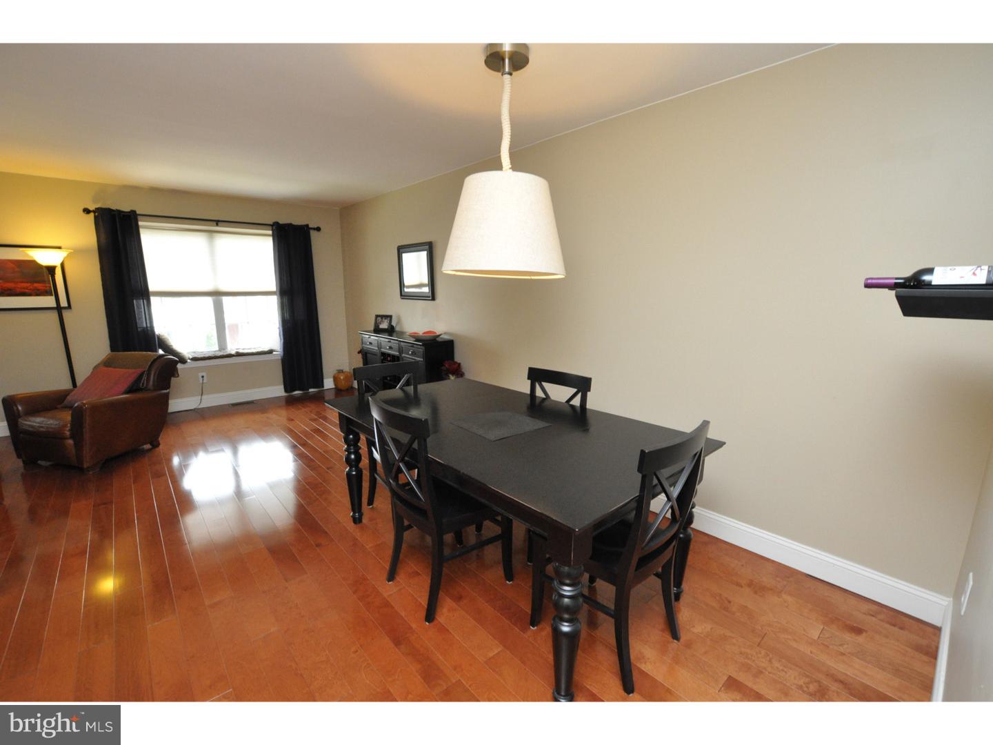 154 Castleton Road Delran, NJ 08075 - Photo 9 of 24 Dining Room