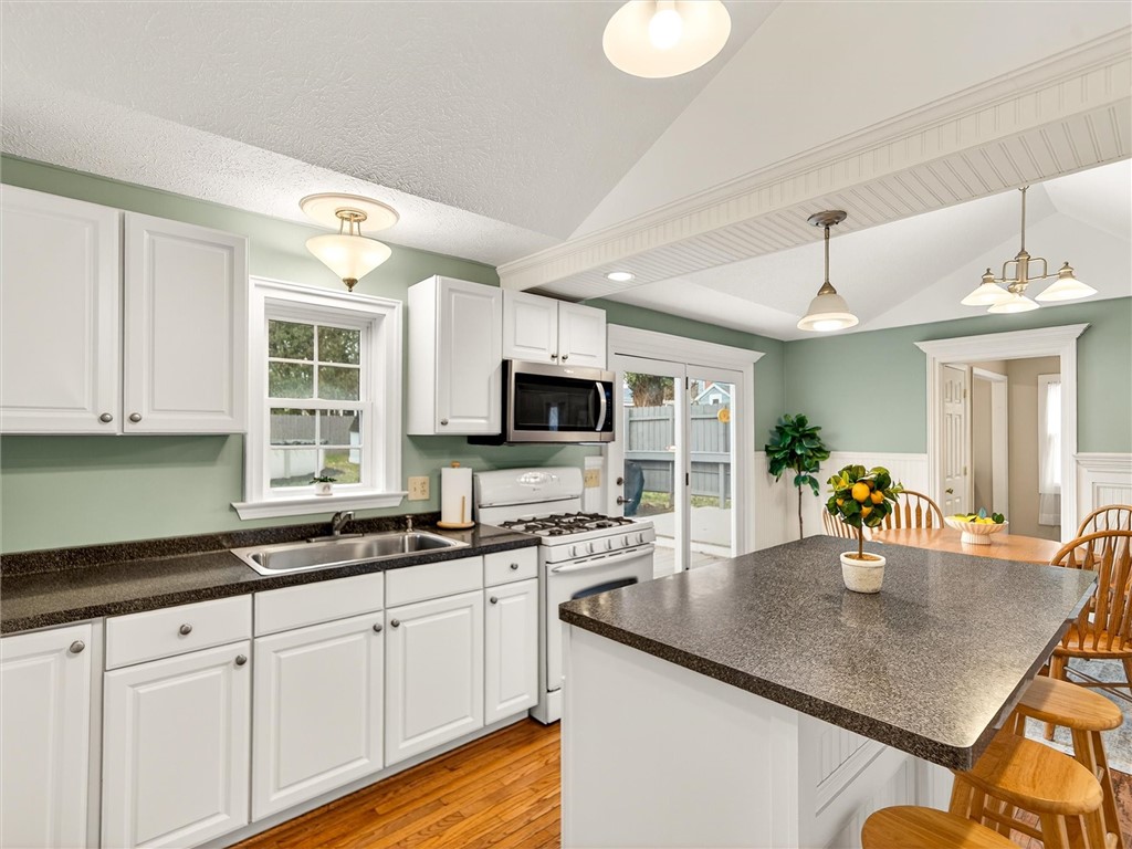 200 Genesee Street Avon, NY 14414 - Photo 6 of 35