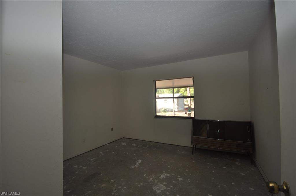 2218 17th Street Southwest Naples, FL 34117 - Photo 10 of 11 Gallery Image 10