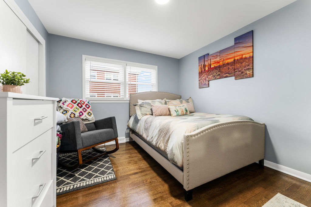 10537 Austin Avenue Chicago Ridge, IL 60415 - Photo 11 of 32 Gallery Image 11