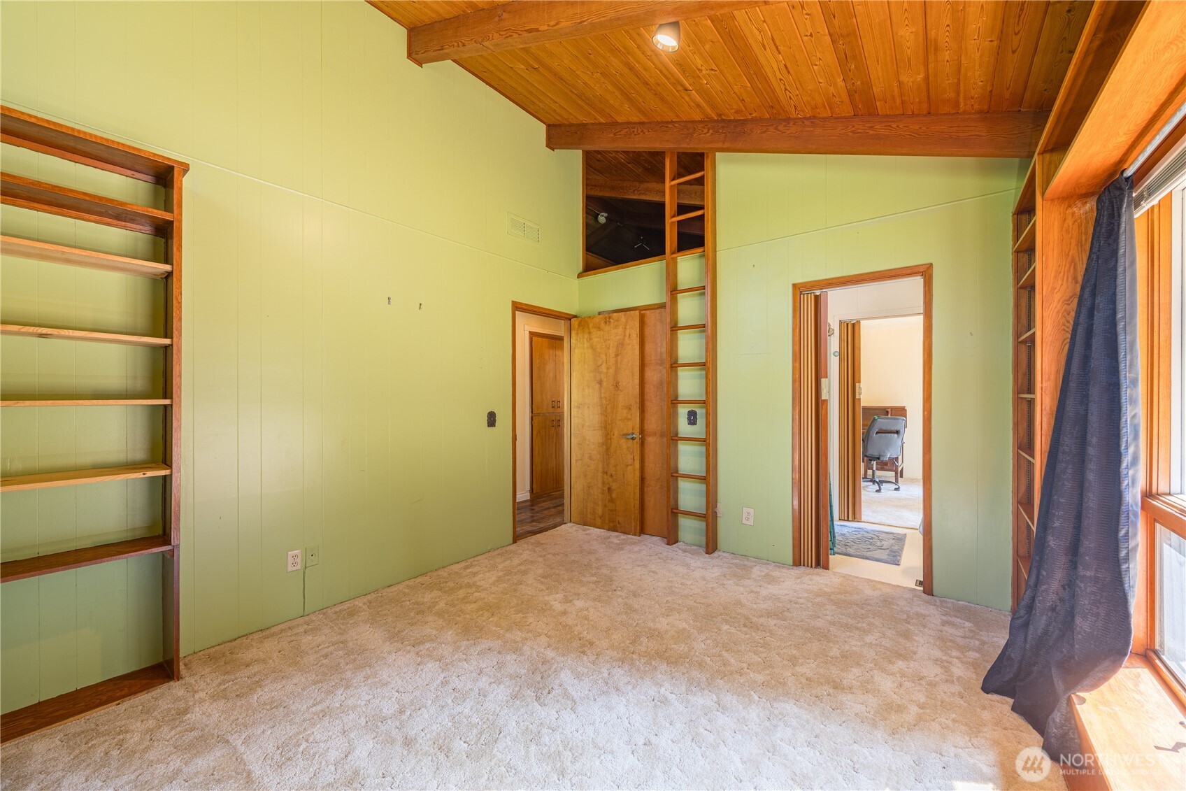 1175 Cameron Road Sequim, WA 98382 - Photo 29 of 39 a view of a room with windows