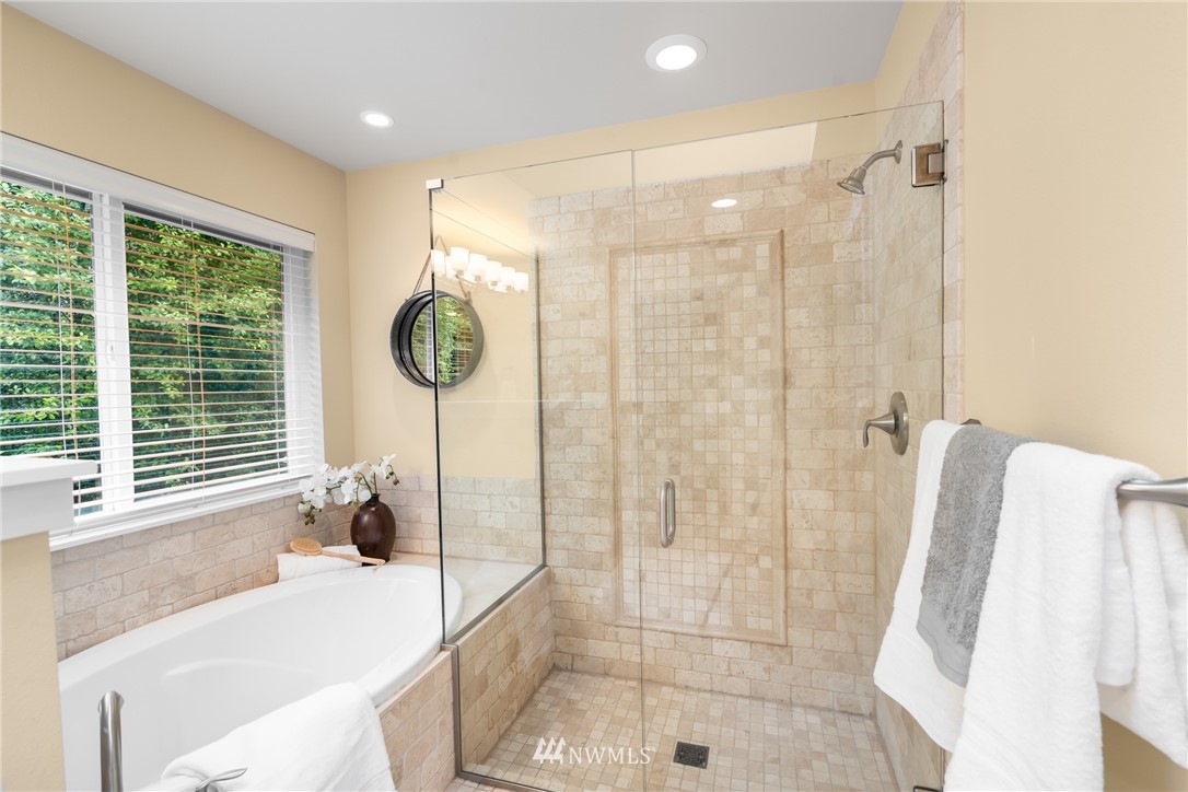 2202 Jones Avenue Northeast Renton, WA 98056 - Photo 16 of 25 Gallery Image 16