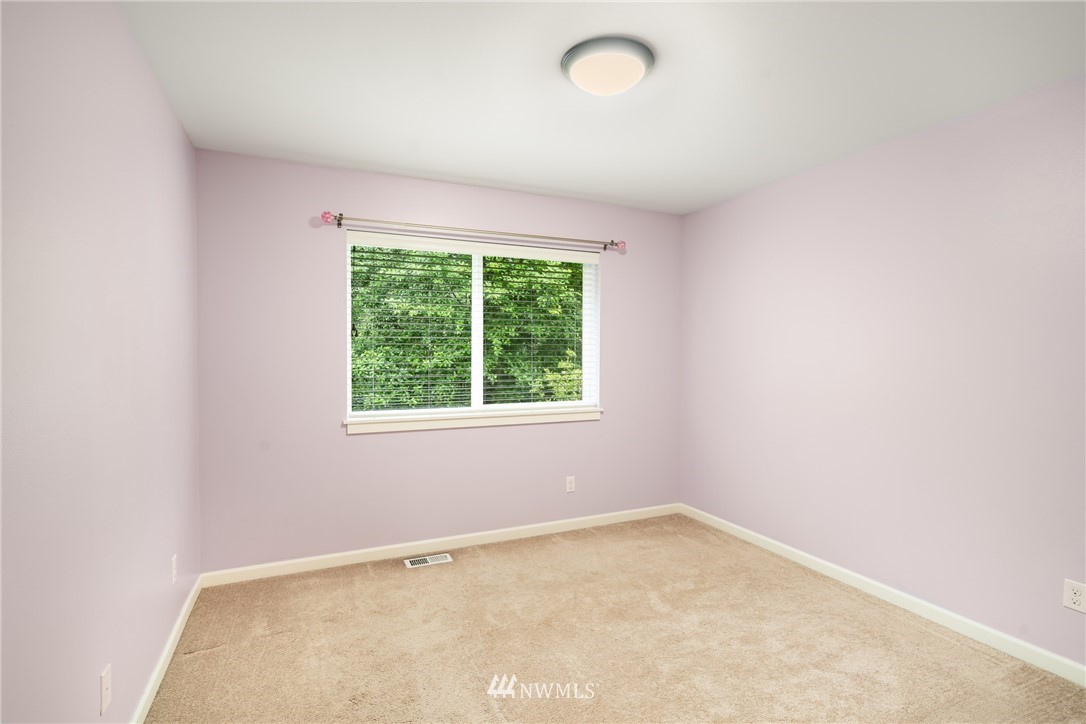 2202 Jones Avenue Northeast Renton, WA 98056 - Photo 20 of 25 Gallery Image 20