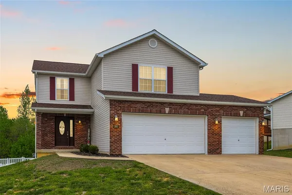 $300,000 | 381 Cuivre Valley Drive, Troy, MO 63379
