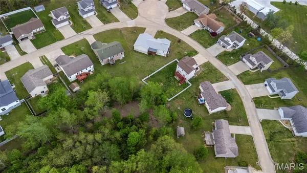 $300,000 | 381 Cuivre Valley Drive, Troy, MO 63379