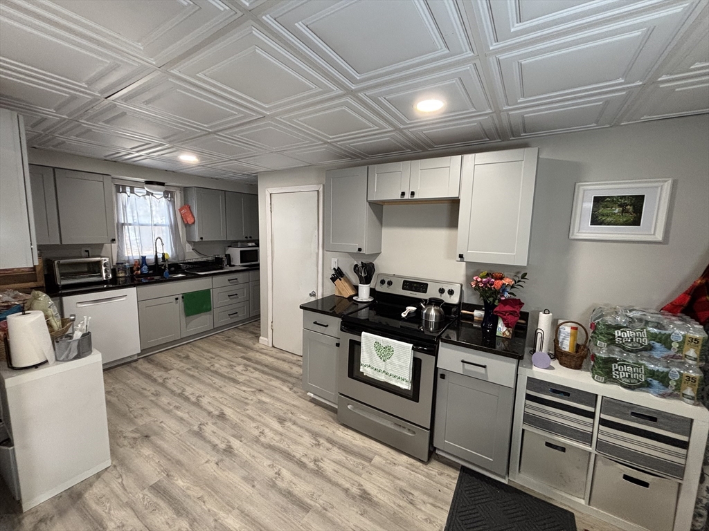 76 South Street Ware, MA 01082 - Photo 6 of 40 Gallery Image 6