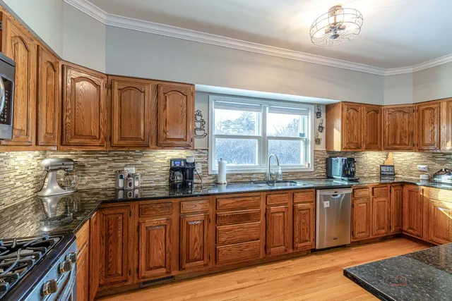 $999,999 | 25900 North St Marys Road, Mettawa, IL 60048