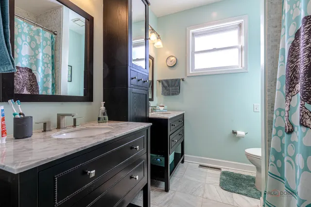 $999,999 | 25900 North St Marys Road, Mettawa, IL 60048