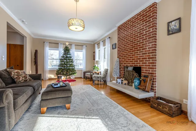 $999,999 | 25900 North St Marys Road, Mettawa, IL 60048