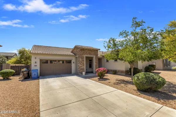 $715,000 | 2827 East Muirfield Street, Gilbert, AZ 85298