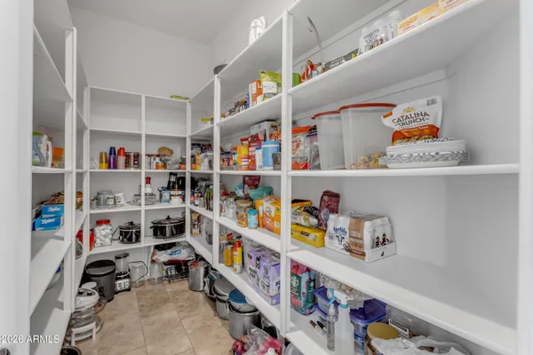 $715,000 | 2827 East Muirfield Street, Gilbert, AZ 85298