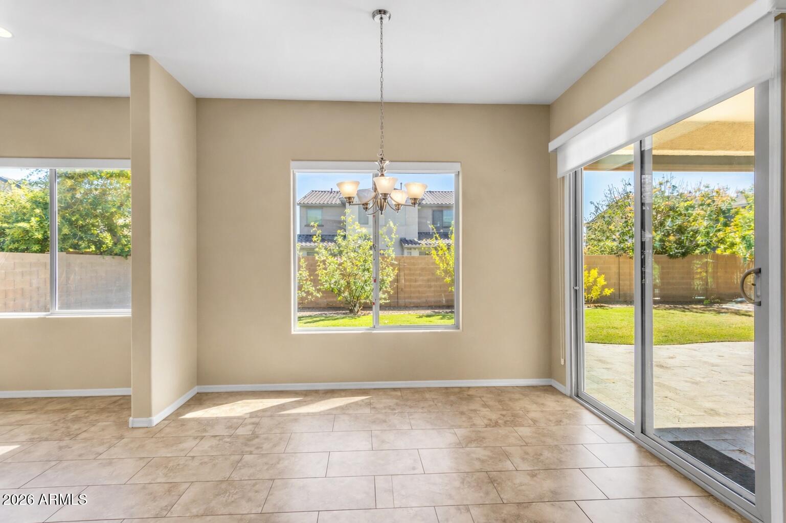 2827 East Muirfield Street Gilbert, AZ 85298 - Photo 17 of 55 Kitchen Nook