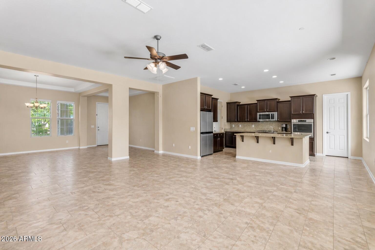 2827 East Muirfield Street Gilbert, AZ 85298 - Photo 5 of 55 Living Room