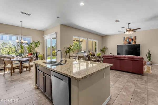 $715,000 | 2827 East Muirfield Street, Gilbert, AZ 85298